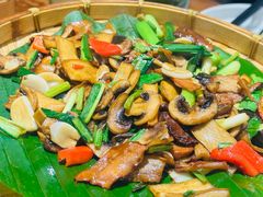 -云海肴·汽锅鸡·云南菜(美罗城店)