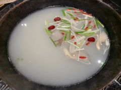 -宽板凳老灶火锅(南礼士路店)