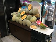 -鲜丰水果(杭州庆春银泰店)