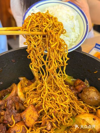 还得是街边小破店！！真的巨巨巨废米饭…