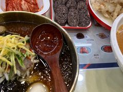 -服务大楼冷面(延大店)