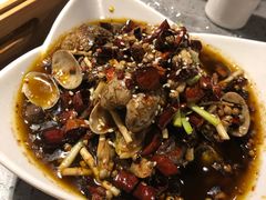 鸡血炒花甲-红辣椒陶氏丝娃娃(逸天城店)