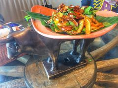 -云海肴·汽锅鸡·云南菜(天山百盛优客店)