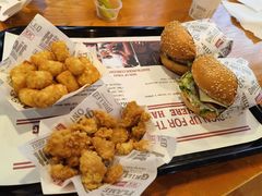 -The Habit Burger Grill 哈比特汉堡(复兴soho店)