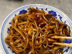 -珠宝街老左杂酱面馆
