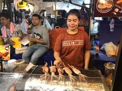 -席娜卡琳火车铁道夜市