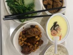 -浦东图书馆读者餐厅