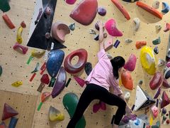 -Upper Climbing Gym 攀岩(华侨城店)