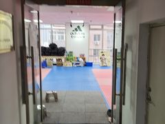 -adidas壹跆运动馆(世纪经贸大厦店)
