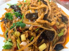-二钢串叔麻辣烫(华龙大厦店)