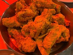 -BHC炸鸡(明洞总店)