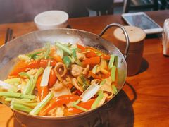 干锅肥肠-吃香喝辣·地道衡东菜(南岳大庙店)