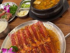 -明洞阿姨·韩式酱蟹烤肉·创意料理(三元桥店)