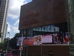 -深圳富苑皇冠假日套房酒店