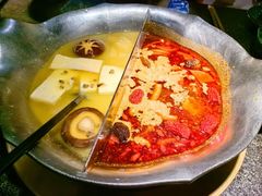 台式麻辣花胶鸡鸳鸯锅-湊湊火锅·茶憩(世博大道店)