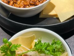 -五谷丰登农家院·地道胶东菜·海鲜烧烤(威海店)