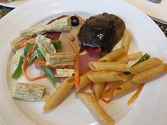 -亮马河饭店翠雅咖啡厅