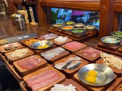 -银米·云南传统过桥米线(双廊黑金冠店)