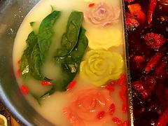 -湊湊火锅·茶憩(新中关购物中心店)
