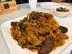 干炒牛河-悦雅居·老广州老味道(长湖店)