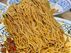 -李与白包子铺(桐梓林店)