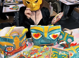 上班暂停，都去麦门吃火锅味汉堡！！