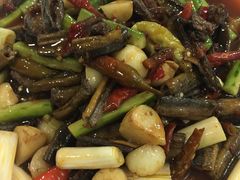 山药炖猪蹄-迎宾饭店