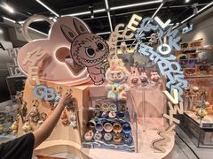 -泡泡玛特POPMART(国金街店)