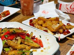 -叶派龙虾•招牌香辣蟹·海鲜(中海国际店)