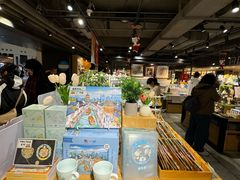 -猫的天空之城概念书店(苏州诚品店)