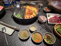 -三出山火锅(南京万象天地店)
