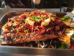 -鸣记脆皮烤鱼(岐山路店)