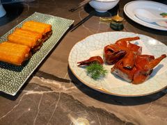 脆皮乳鸽-新荣记(BFC外滩金融中心店)