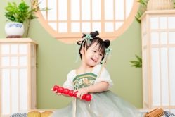 -小熊维尼高端儿童摄影(宝安旗舰店)