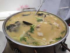 拆骨鲢鱼头-丁老爷子苏香圆