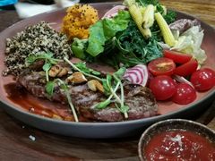 牛排藜麦沙拉-O'mills Sourdough Bakery&Bistro(永嘉路店)