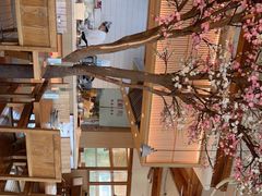 -蜜桃餐厅·伴山(湖滨商业街店)