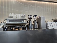 -M Stand(上海人民广场来福士店)