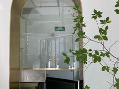 -Fridi Patisserie Cafe