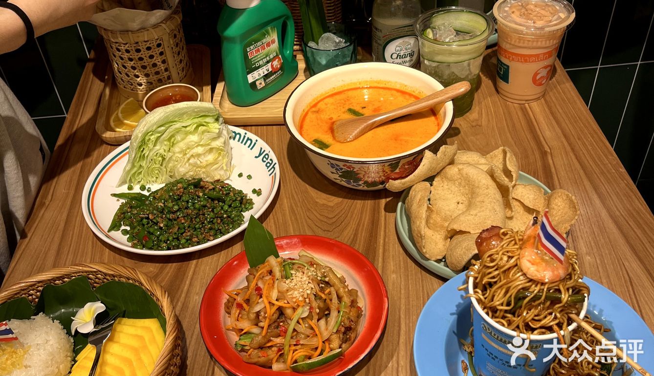 基本每样菜品都不踩雷，适合小姐妹聚会，情侣约会
