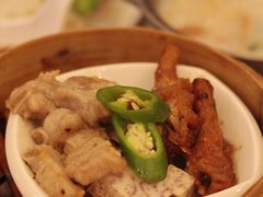 鸳鸯排骨拼凤爪-龙的酒楼·手工早茶·顺德菜(近良路店)