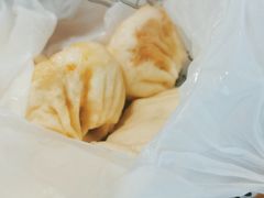-凤起龙游老面包子(凯德晶品店)