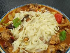 -撒拉人家.酸菜牦牛肉火锅