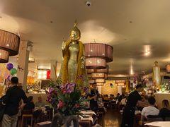 -Thai Pothong Restaurant