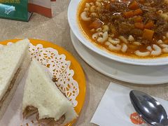 猪扒治-喜莲咖啡