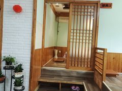 -益百岁牛尾汤(香山路店)