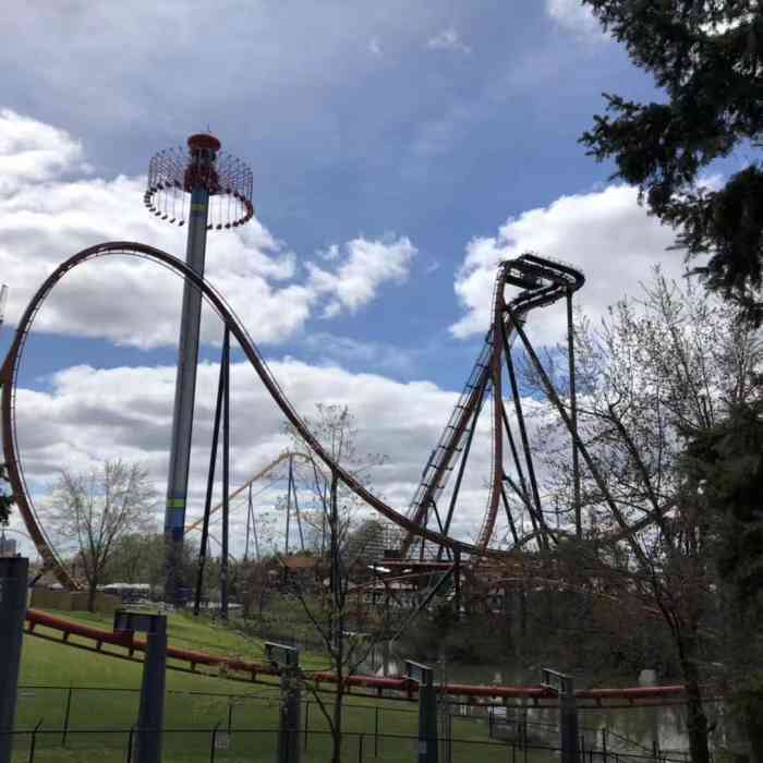 暑假期间会多人,而且很多大朋友