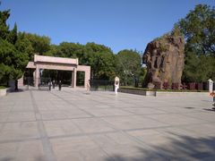 -上海市龙华烈士陵园