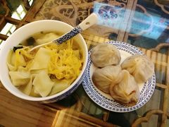 -笑来喜馄饨小笼工坊店(湖滨街店)