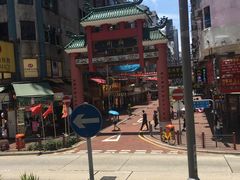 -东荟城名店仓